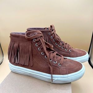 Vans Sk8-hi moccasin Port Royal Suede fringe hi top skate shoes.